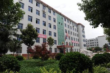 河南郑州免费公办中专学校（郑州公办免费中专学校有哪些）