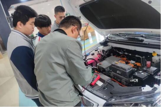 中职生学历很低吗?就业情况怎么样?