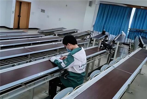 中考在即，孩子数学成绩不好怎么办？