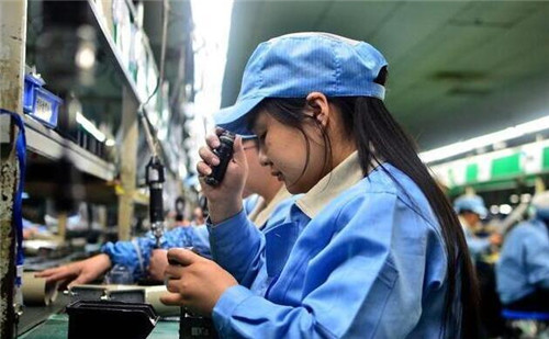 中专生以后在社会上很难混，该怎么办？