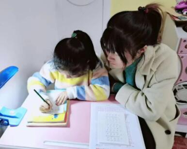 家长可以帮孩子代做作业吗？