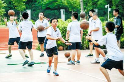 篮球最适合中小学生，最适合准备中考体育运动