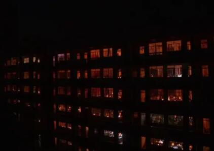河南省工业学校晚上断电吗？啥时候熄灯？